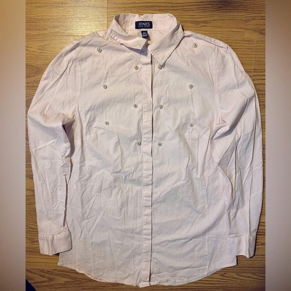 Jones New York M Pleated Button up Shirt Pink Stripes Pearl Accents